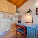 One Bedroom With Private Bathroom And Kitchen Шале *