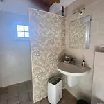 One Bedroom With Private Bathroom And Kitchen * Алкобаса