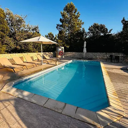 One Bedroom With Private Bathroom And Kitchen Шале *