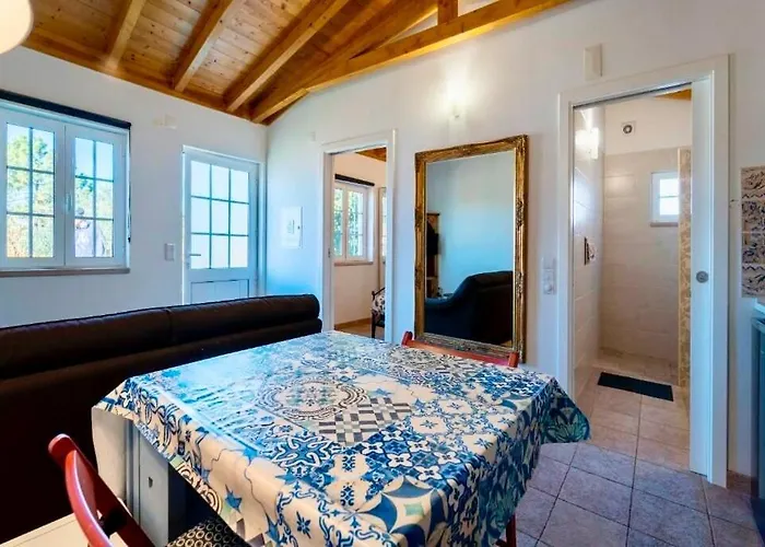 Шале One Bedroom With Private Bathroom And Kitchen *